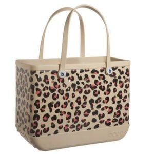 NWT Bogg Pink Leopard